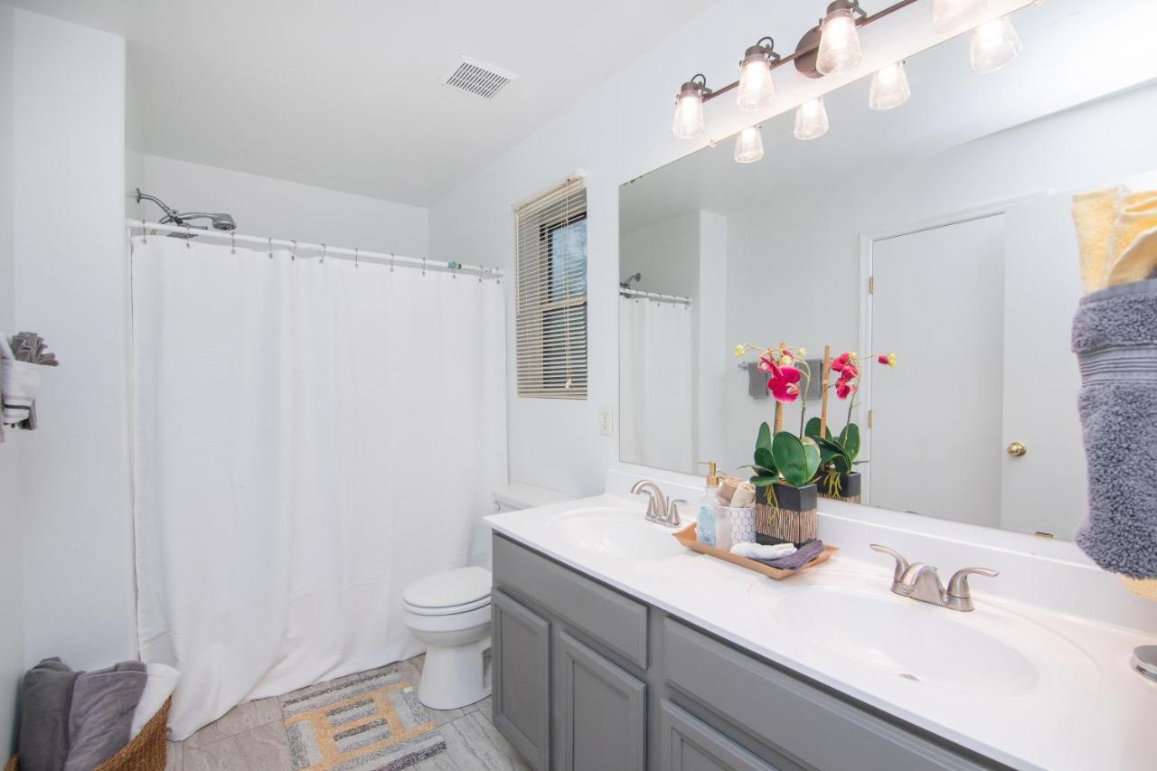 Stylish Home Phoenix - Low Rates Now! 외부 사진