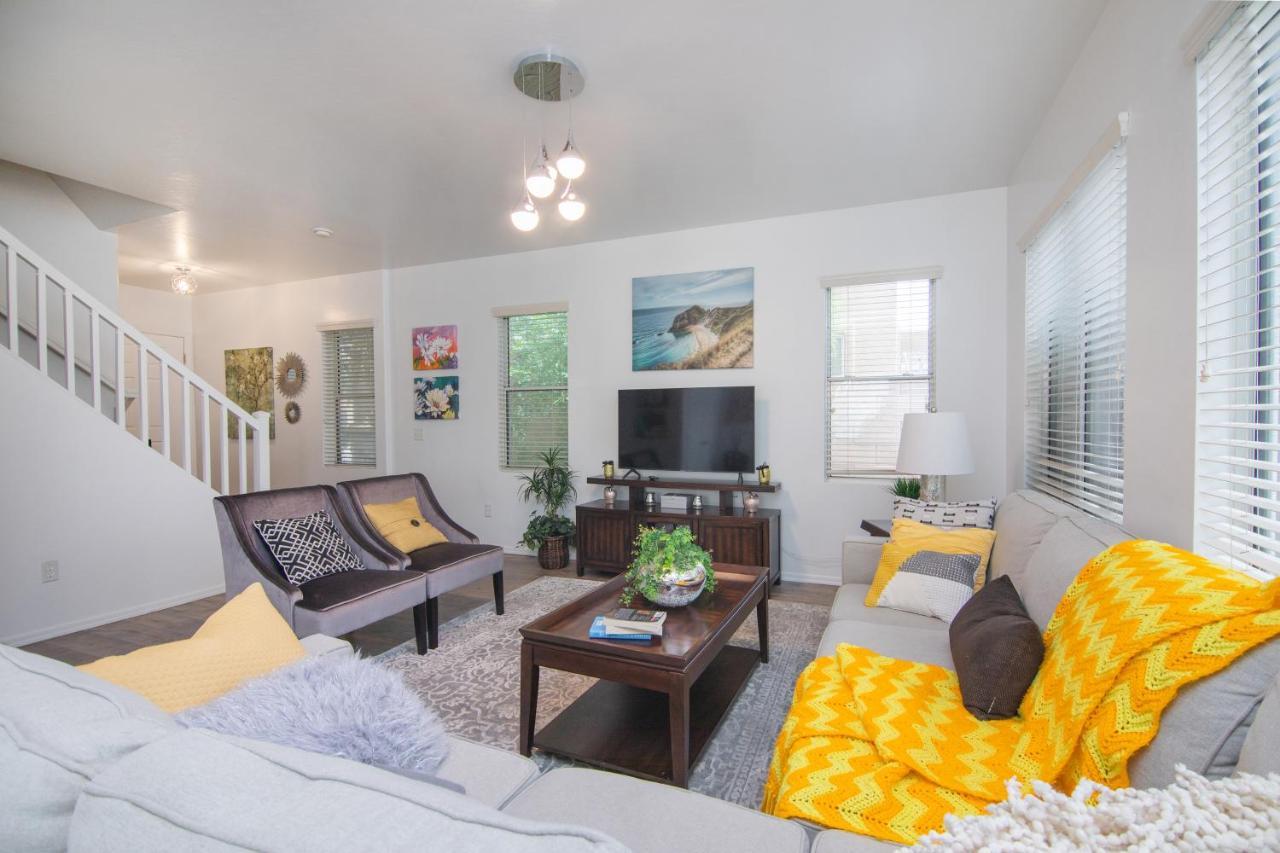 Stylish Home Phoenix - Low Rates Now! 외부 사진