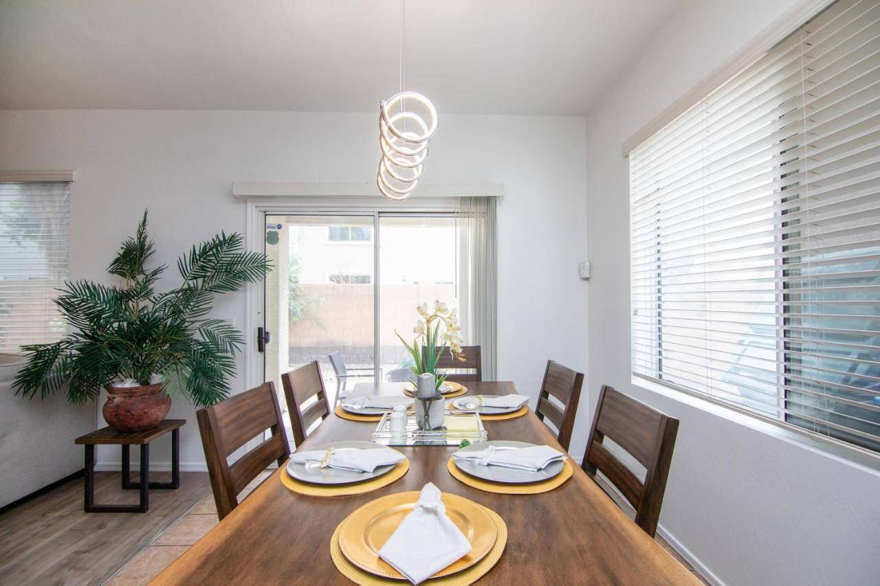 Stylish Home Phoenix - Low Rates Now! 외부 사진